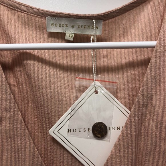 Button-front sleeveless midi-dress in blush, wedding guest dress, romantic - Picture 6 of 7